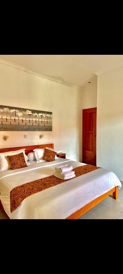 Villa Seruni Lovina Екстериор снимка