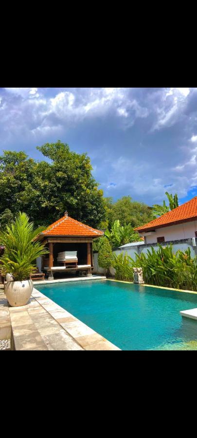 Villa Seruni Lovina Екстериор снимка