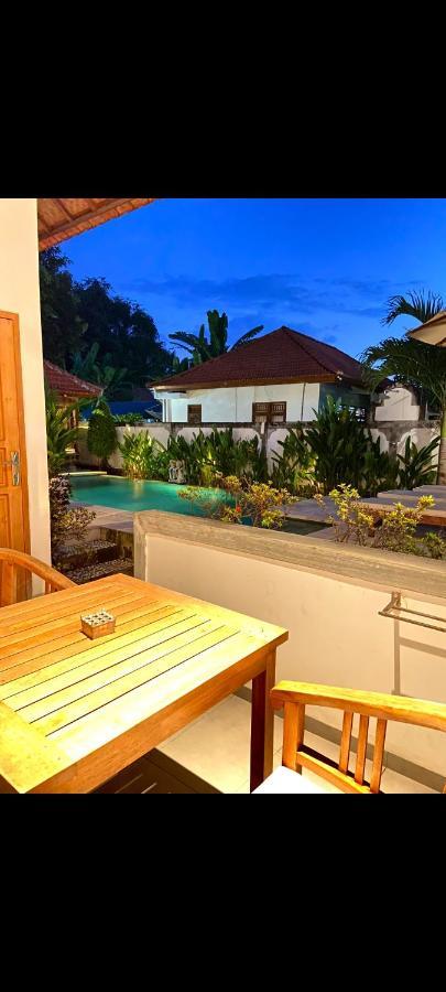 Villa Seruni Lovina Екстериор снимка