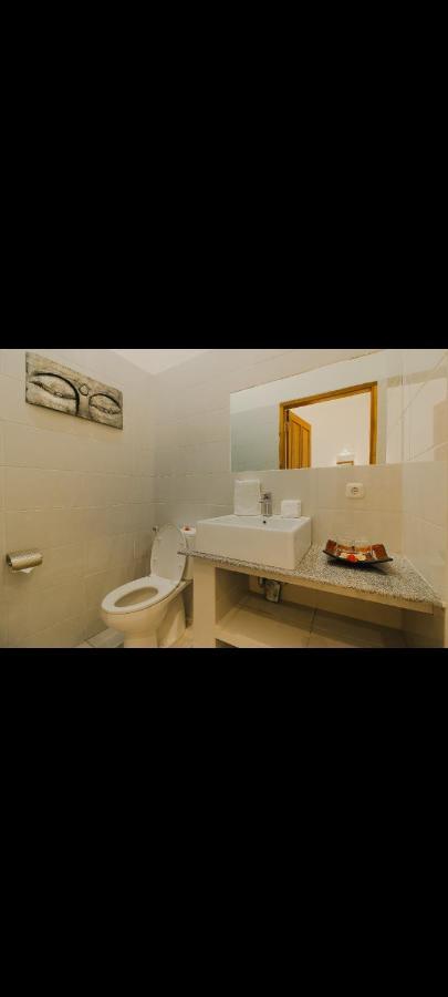 Villa Seruni Lovina Екстериор снимка