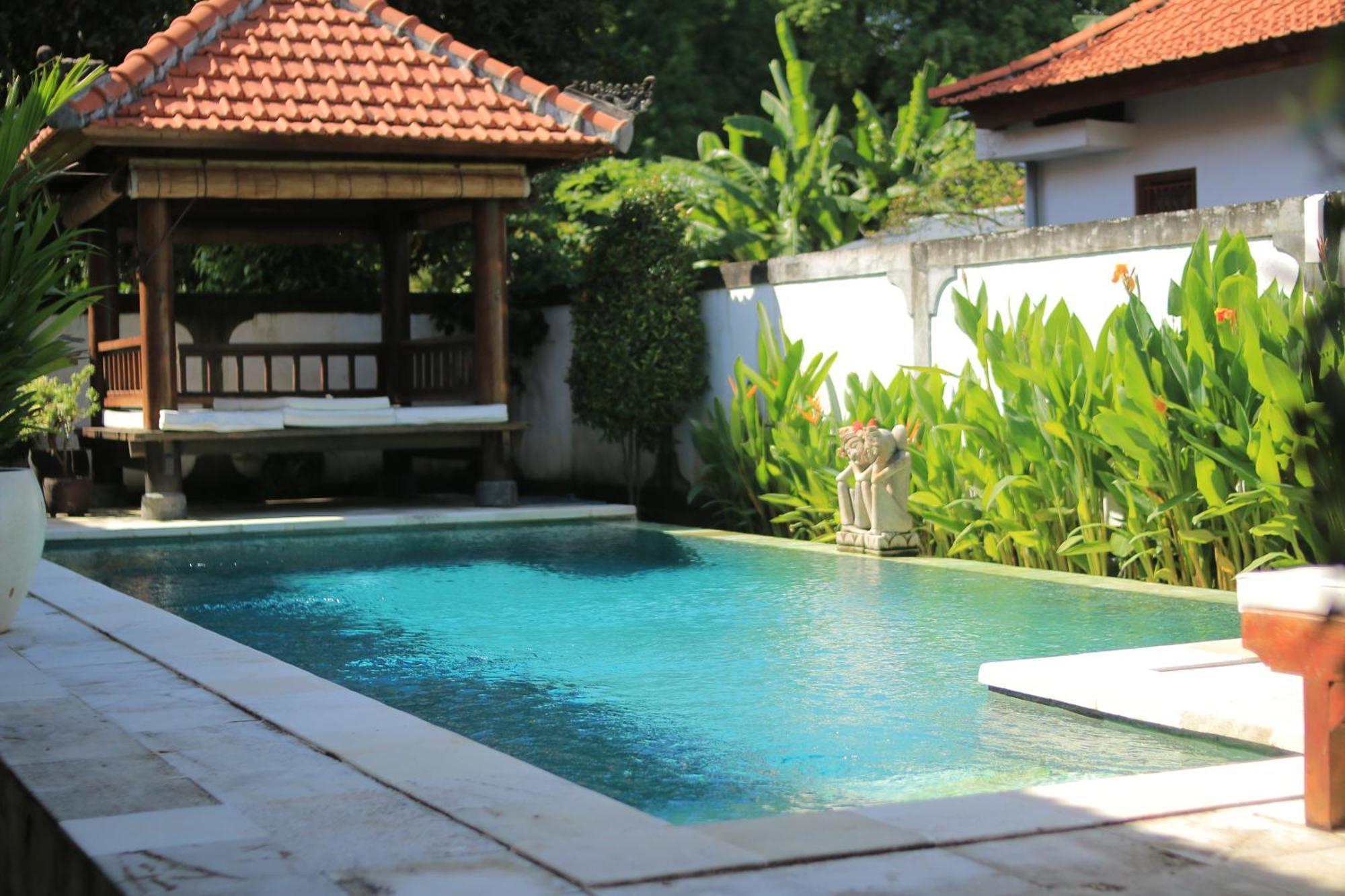 Villa Seruni Lovina Екстериор снимка