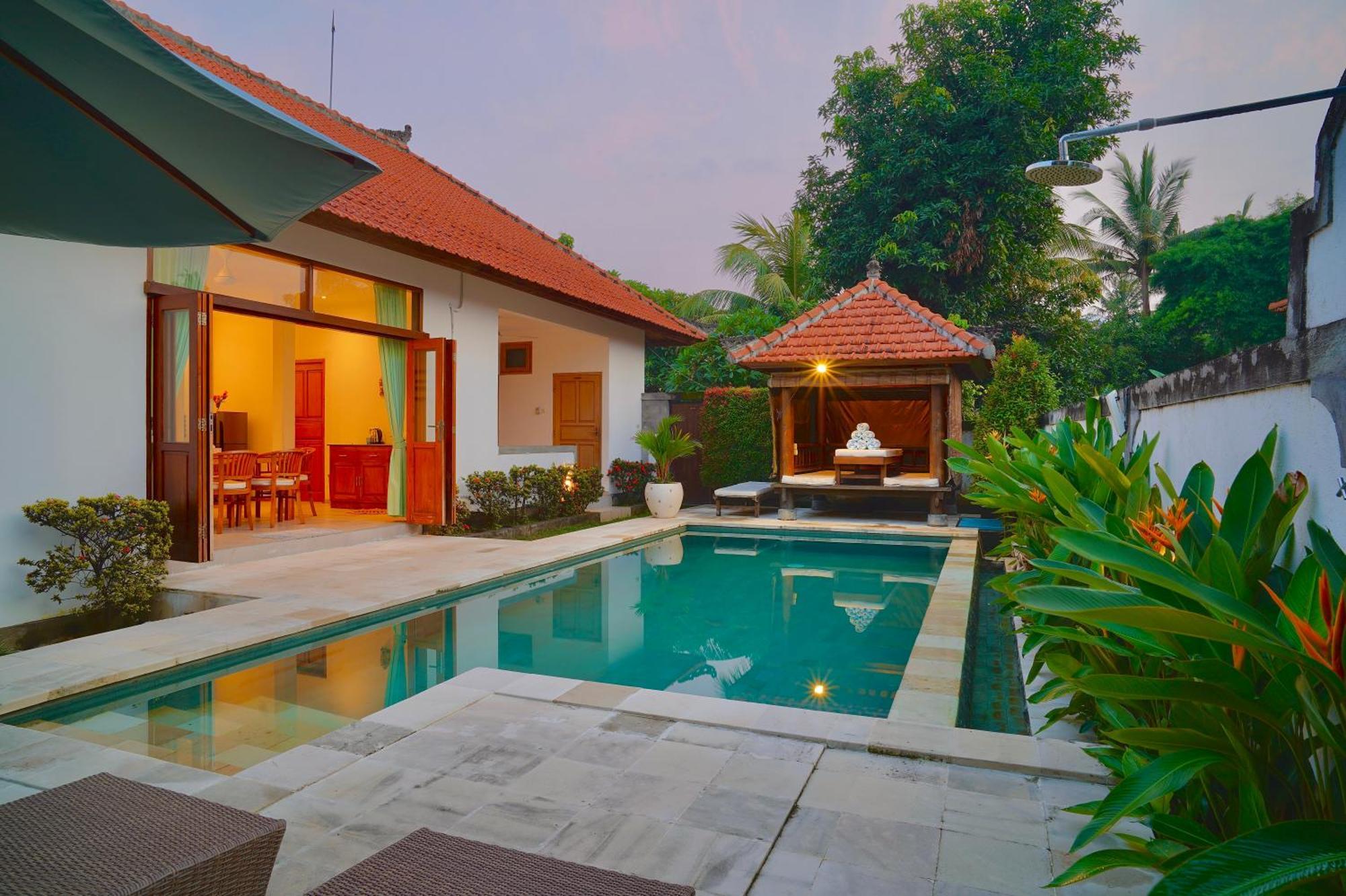 Villa Seruni Lovina Екстериор снимка