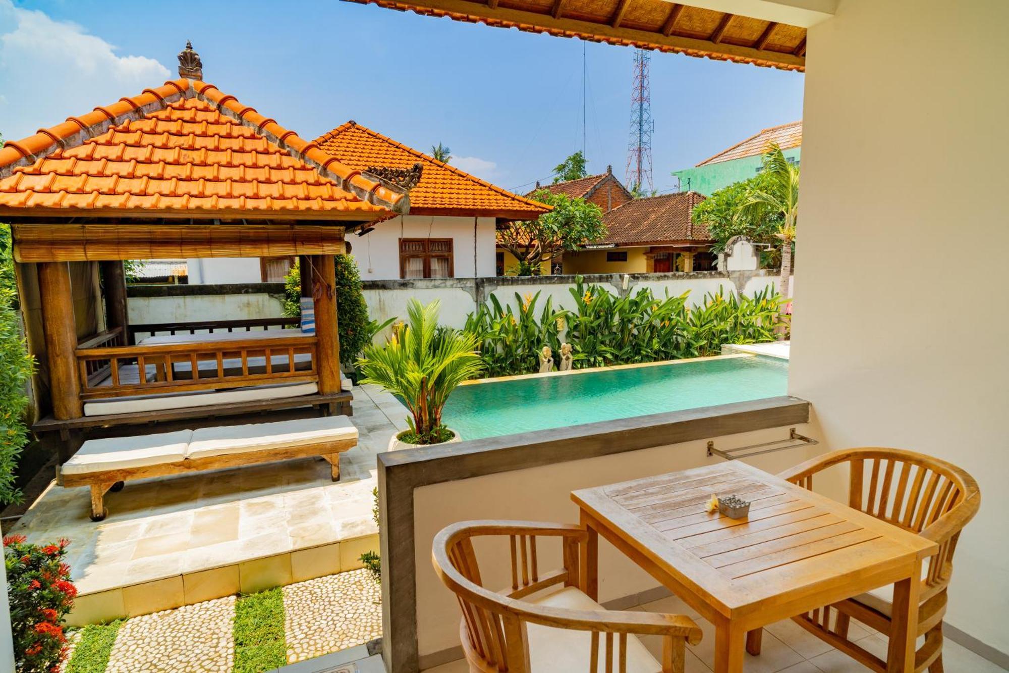 Villa Seruni Lovina Екстериор снимка