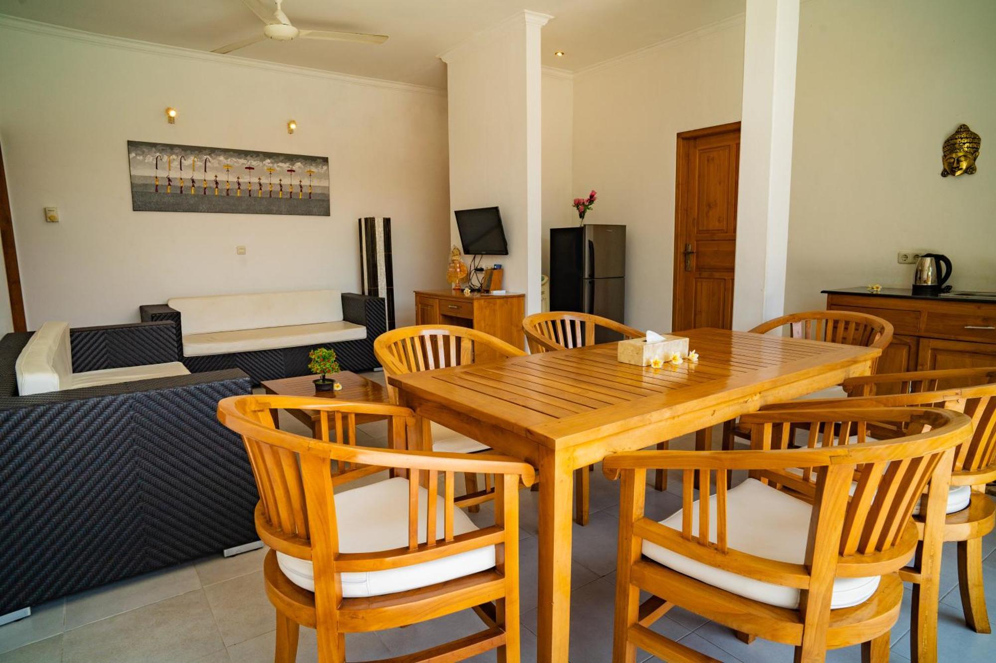 Villa Seruni Lovina Екстериор снимка