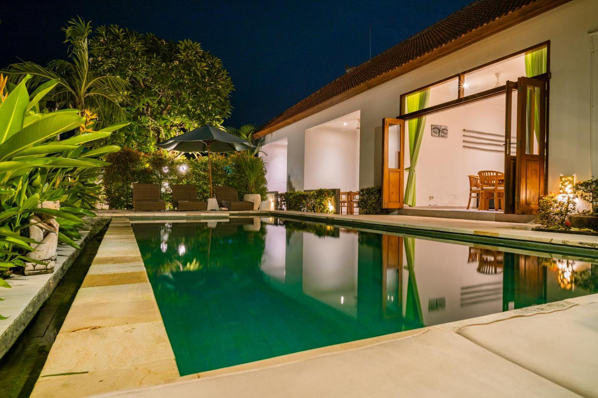 Villa Seruni Lovina Екстериор снимка